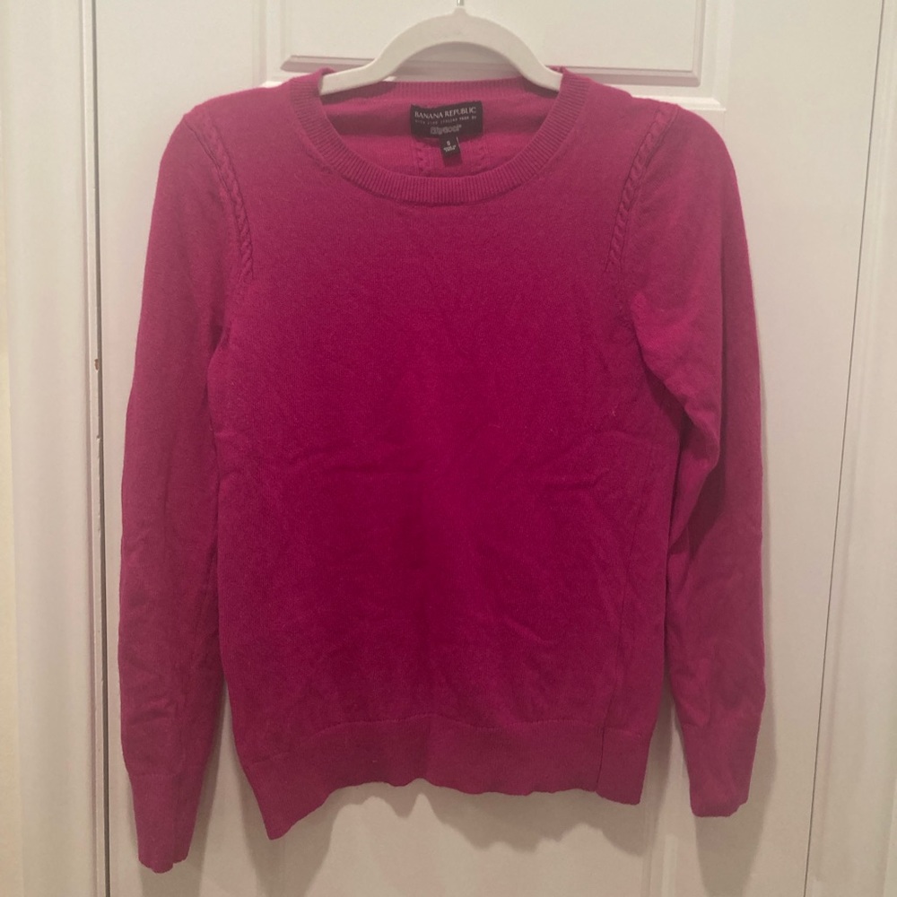 Cute, comfortable and colorful sweater from Banana Republic! - Picture 2 of 9